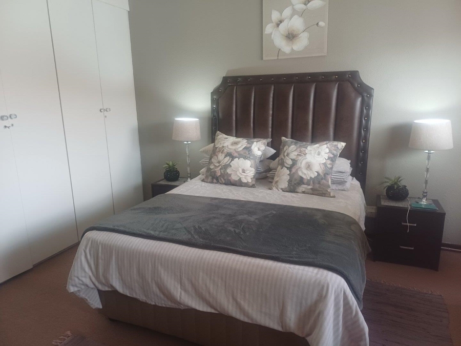2 Bedroom Property for Sale in Birchleigh Gauteng