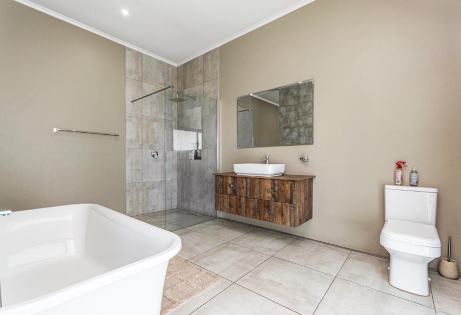 3 Bedroom Property for Sale in Homes Haven Gauteng