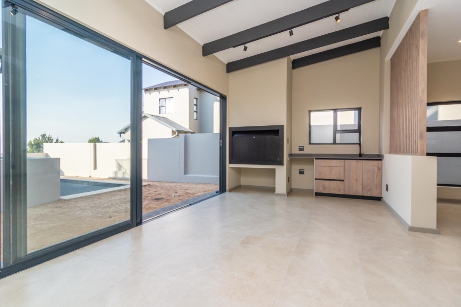4 Bedroom Property for Sale in Homes Haven Gauteng
