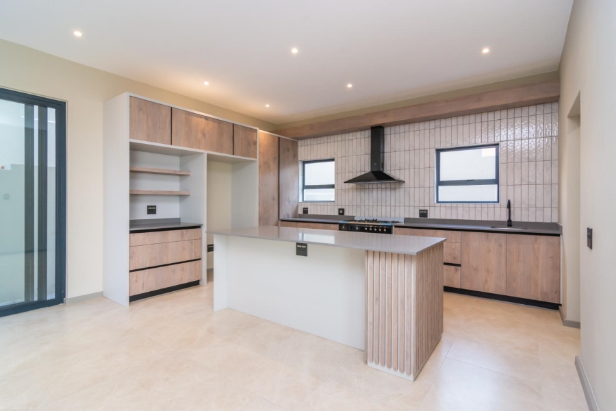 4 Bedroom Property for Sale in Homes Haven Gauteng
