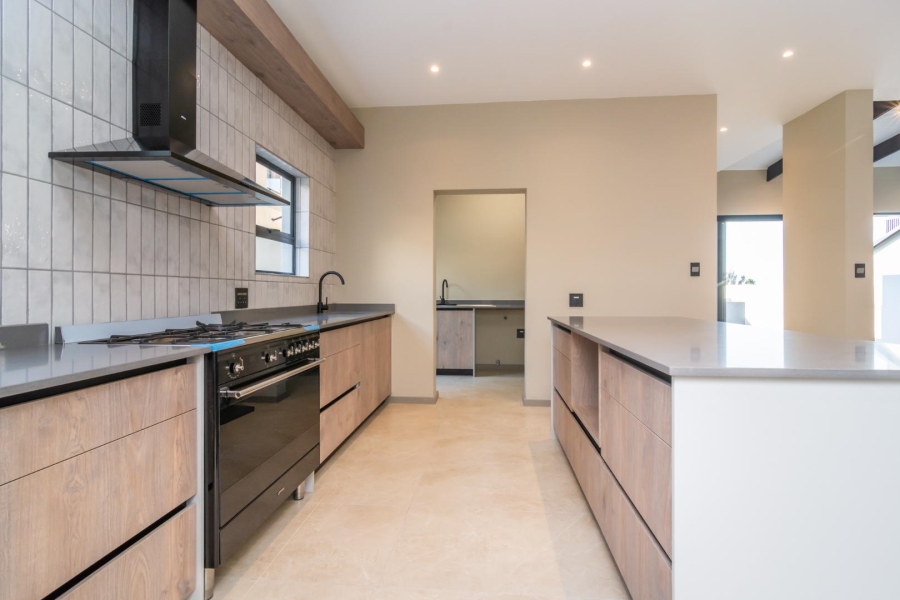 4 Bedroom Property for Sale in Homes Haven Gauteng