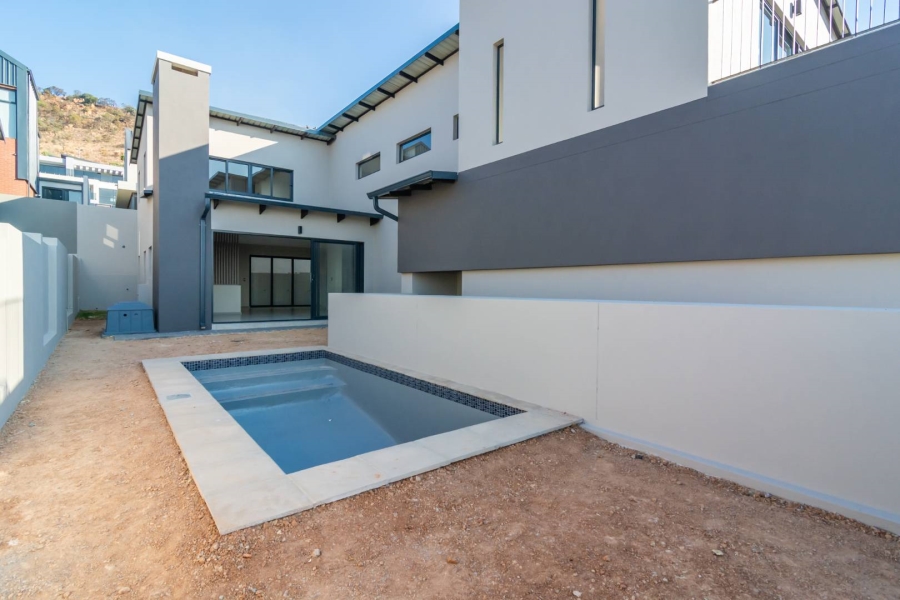 4 Bedroom Property for Sale in Homes Haven Gauteng