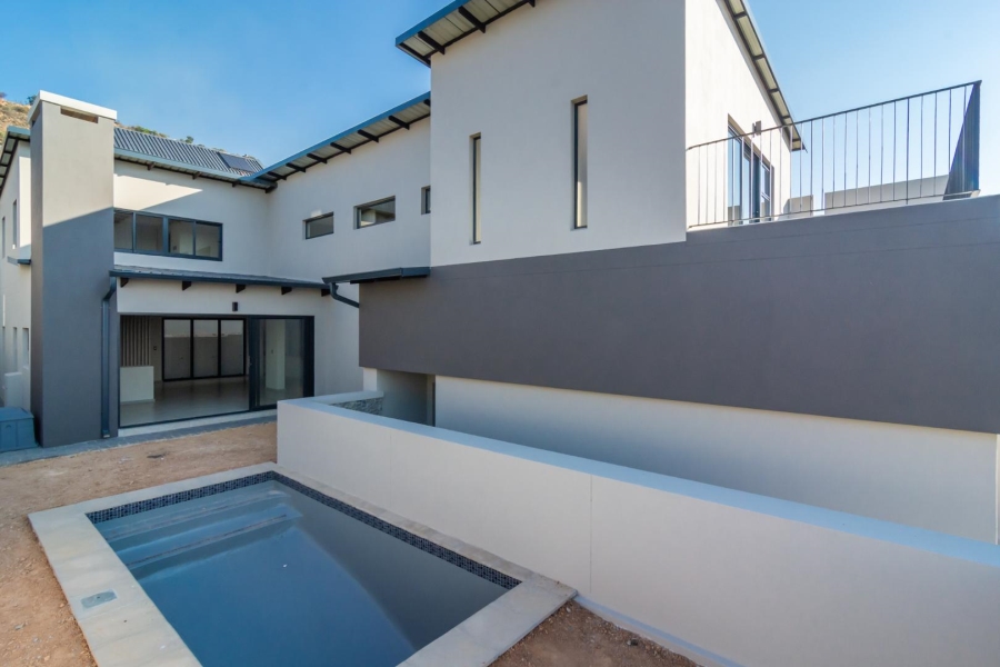 4 Bedroom Property for Sale in Homes Haven Gauteng