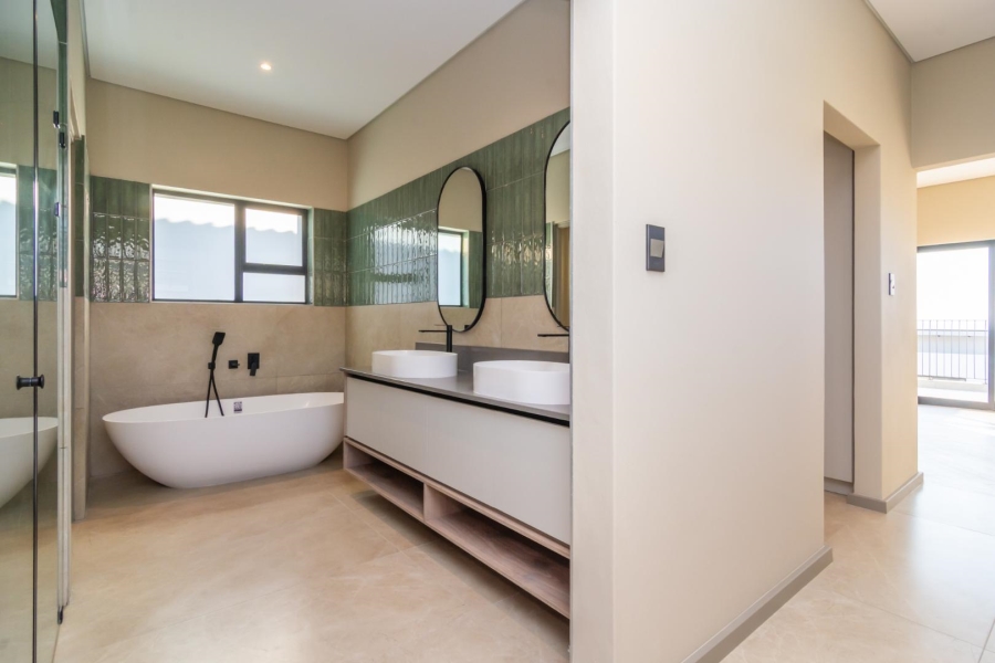 4 Bedroom Property for Sale in Homes Haven Gauteng