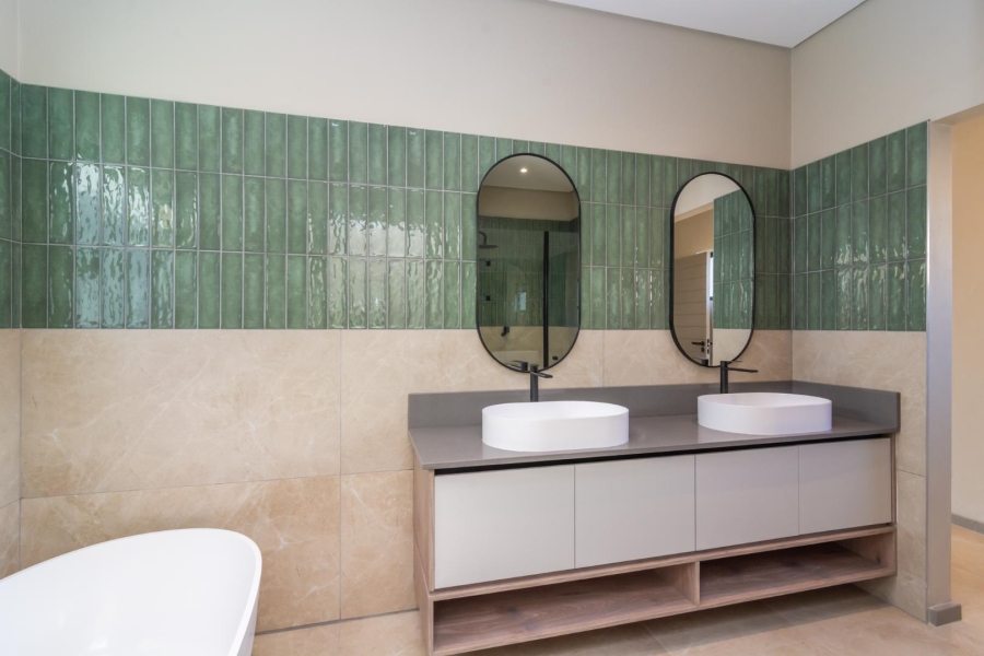 4 Bedroom Property for Sale in Homes Haven Gauteng