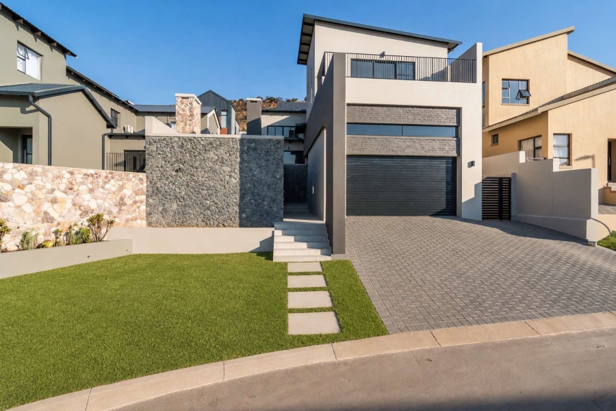 4 Bedroom Property for Sale in Homes Haven Gauteng