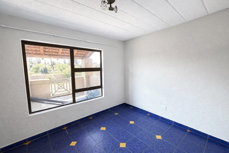 To Let 3 Bedroom Property for Rent in Lakefield Gauteng