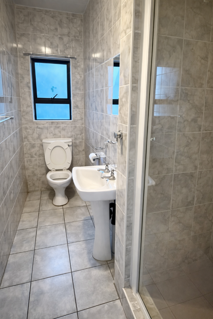 To Let 3 Bedroom Property for Rent in Lakefield Gauteng