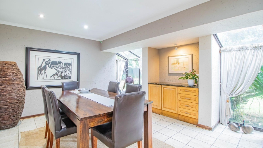 4 Bedroom Property for Sale in Lakefield Gauteng