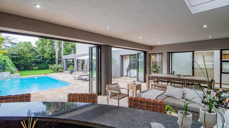 4 Bedroom Property for Sale in Lakefield Gauteng