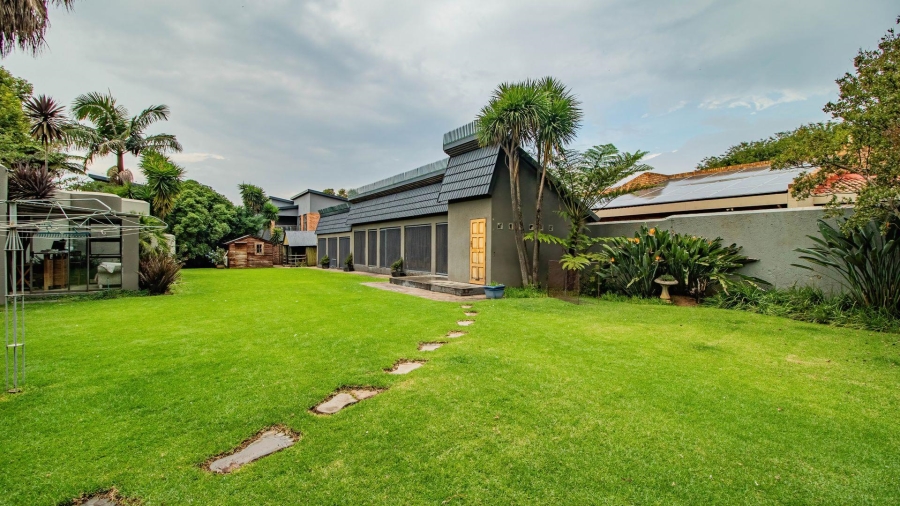 4 Bedroom Property for Sale in Lakefield Gauteng