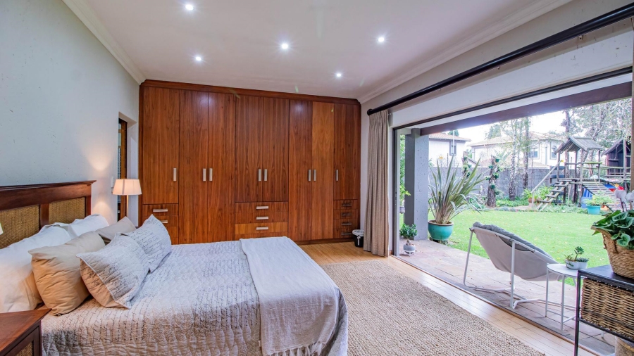 4 Bedroom Property for Sale in Lakefield Gauteng