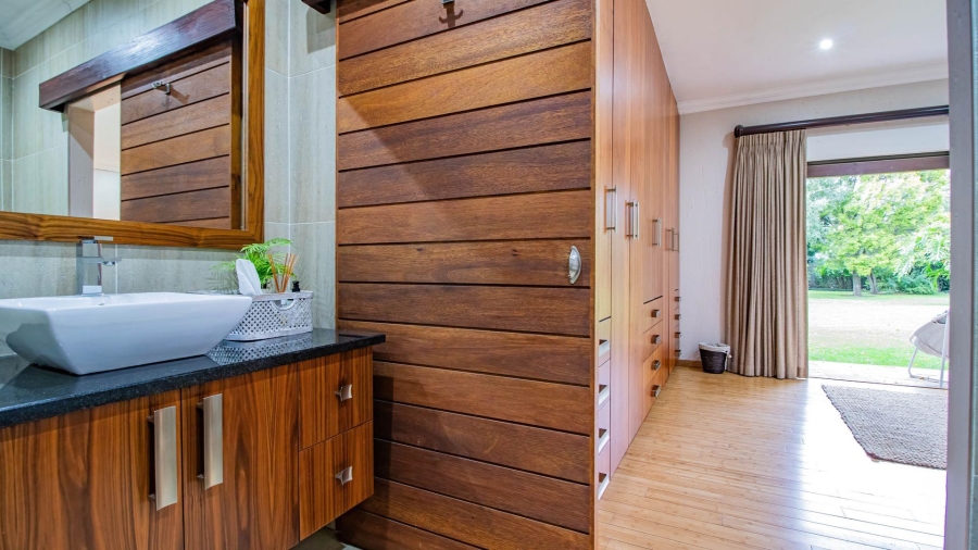 4 Bedroom Property for Sale in Lakefield Gauteng