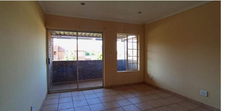 2 Bedroom Property for Sale in Clarina Gauteng