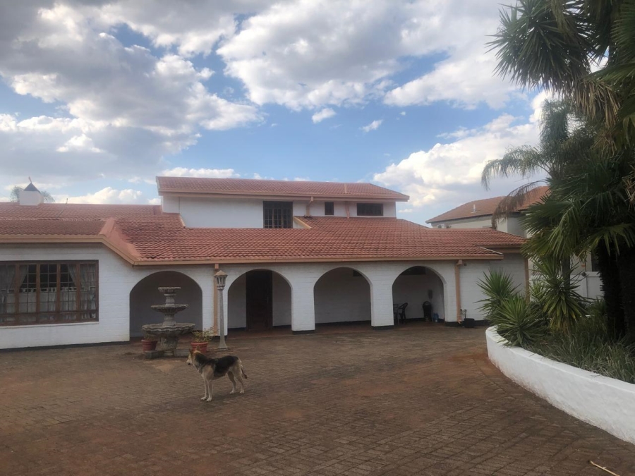 1 Bedroom Property for Sale in Waterkloof Ridge Gauteng