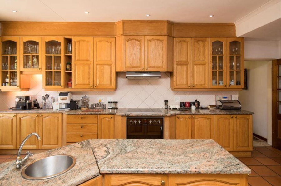 1 Bedroom Property for Sale in Waterkloof Ridge Gauteng