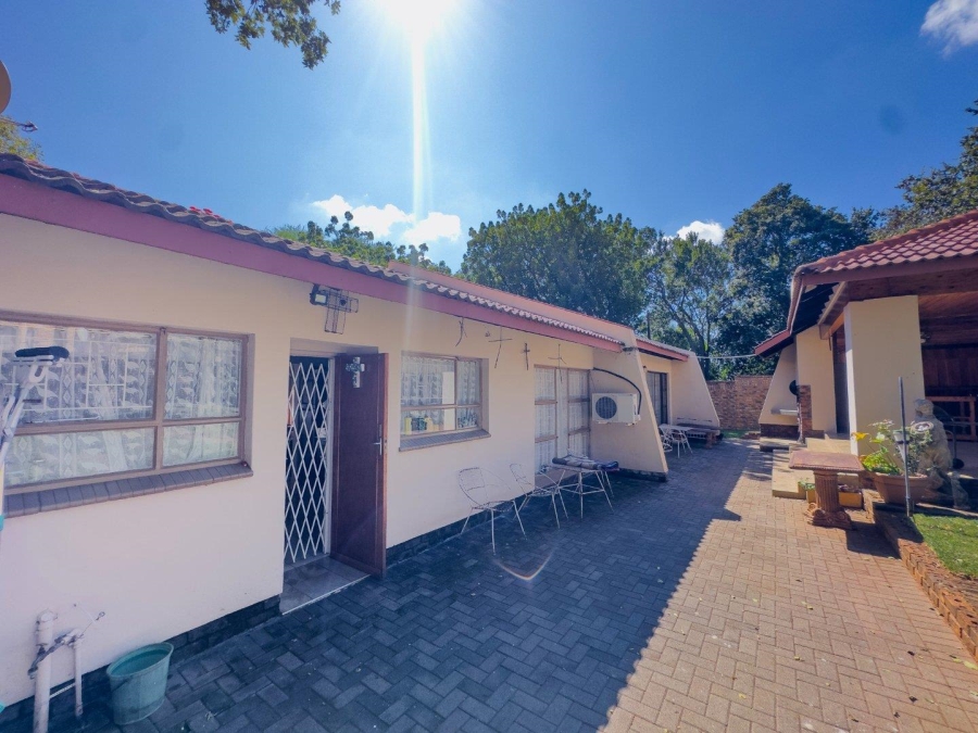 4 Bedroom Property for Sale in Florauna Gauteng