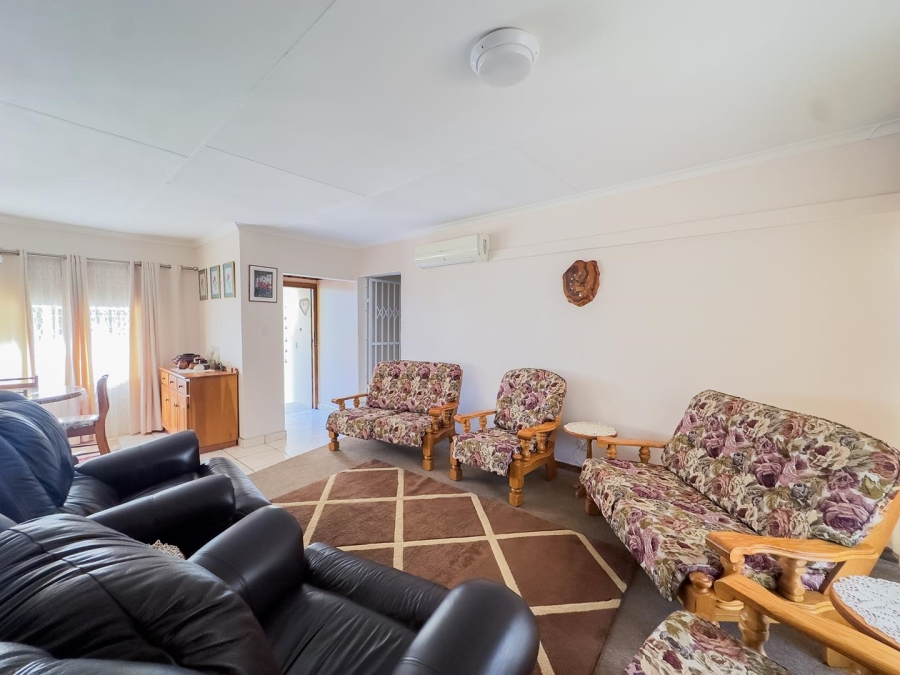 4 Bedroom Property for Sale in Florauna Gauteng