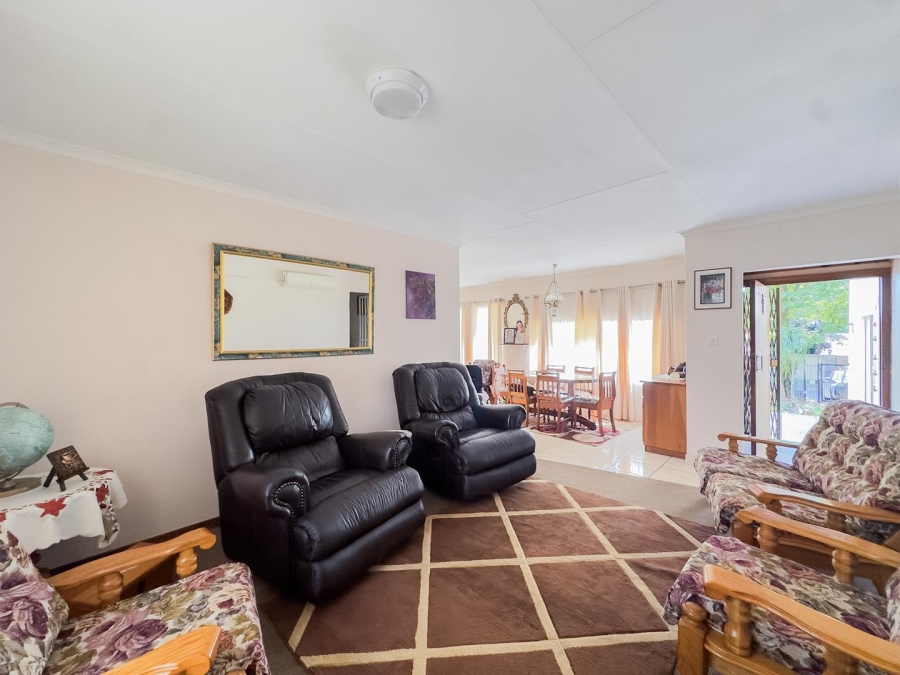 4 Bedroom Property for Sale in Florauna Gauteng