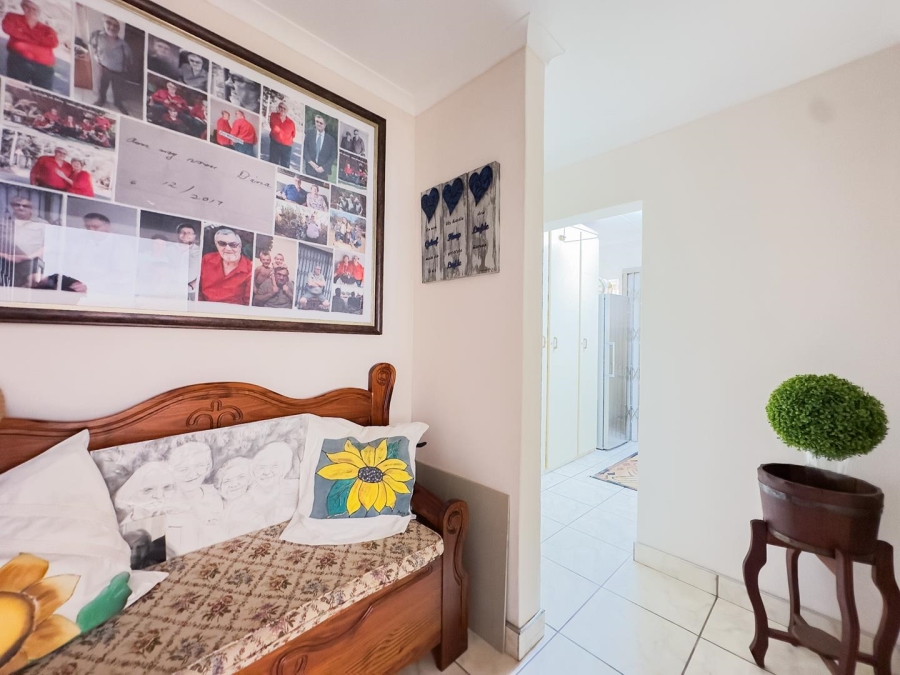 4 Bedroom Property for Sale in Florauna Gauteng