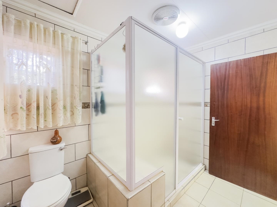 4 Bedroom Property for Sale in Florauna Gauteng