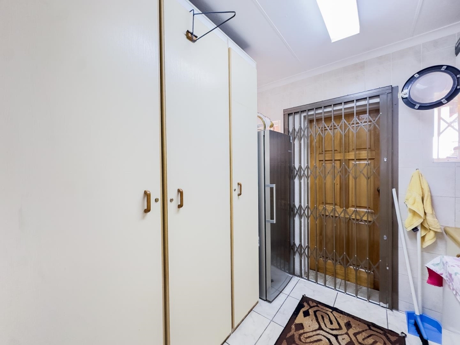 4 Bedroom Property for Sale in Florauna Gauteng