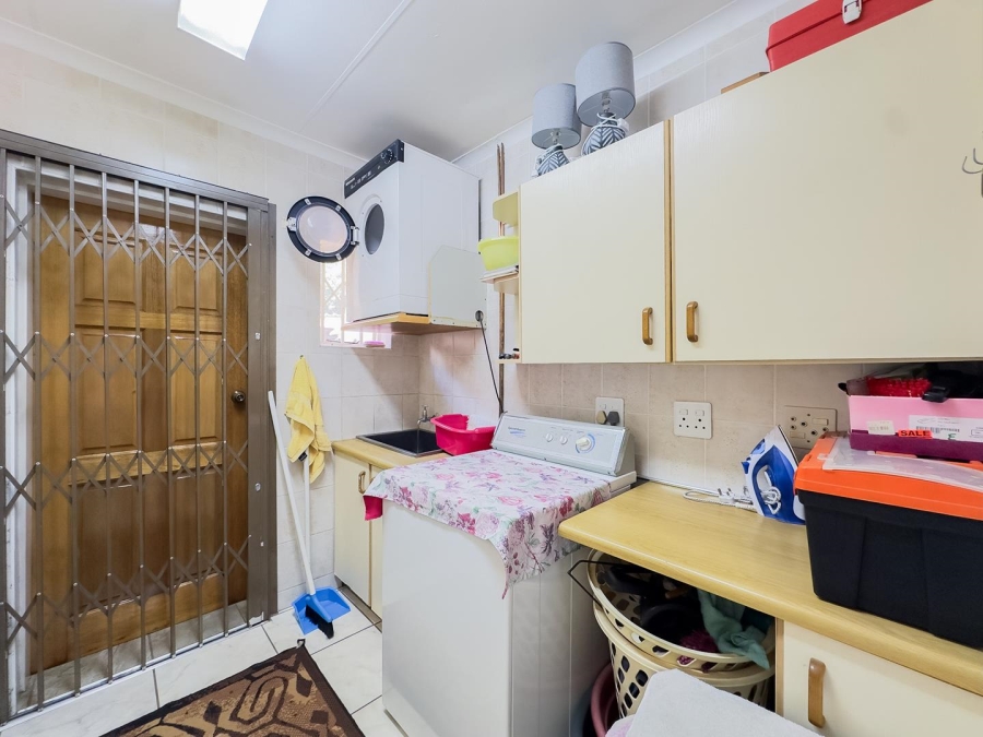 4 Bedroom Property for Sale in Florauna Gauteng