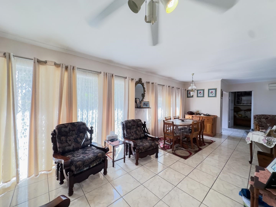 4 Bedroom Property for Sale in Florauna Gauteng