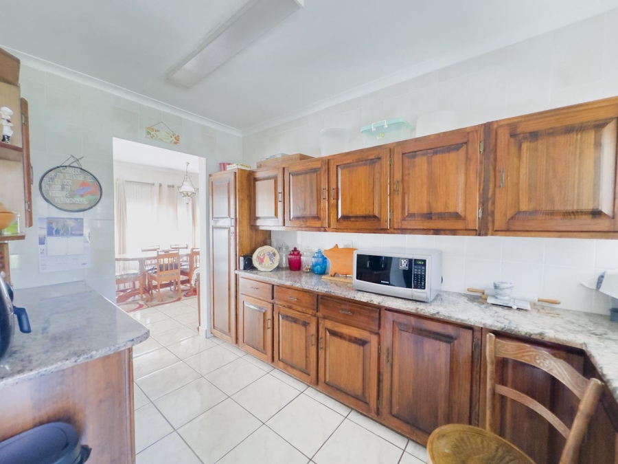 4 Bedroom Property for Sale in Florauna Gauteng