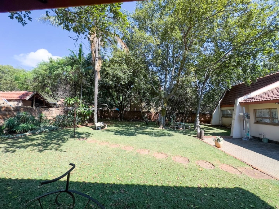 4 Bedroom Property for Sale in Florauna Gauteng