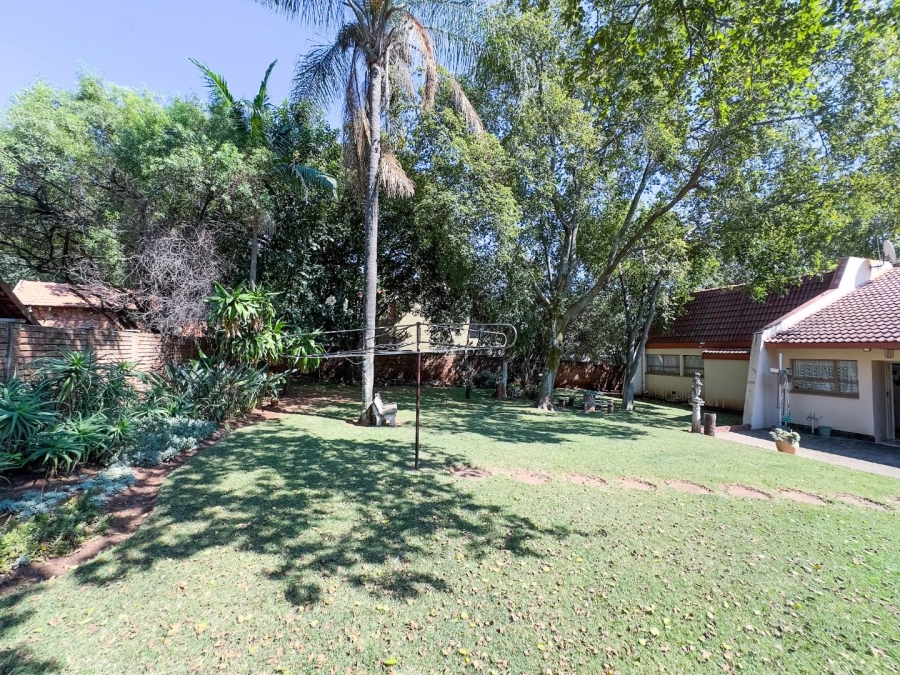 4 Bedroom Property for Sale in Florauna Gauteng