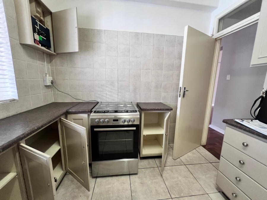 To Let 2 Bedroom Property for Rent in Illovo Gauteng