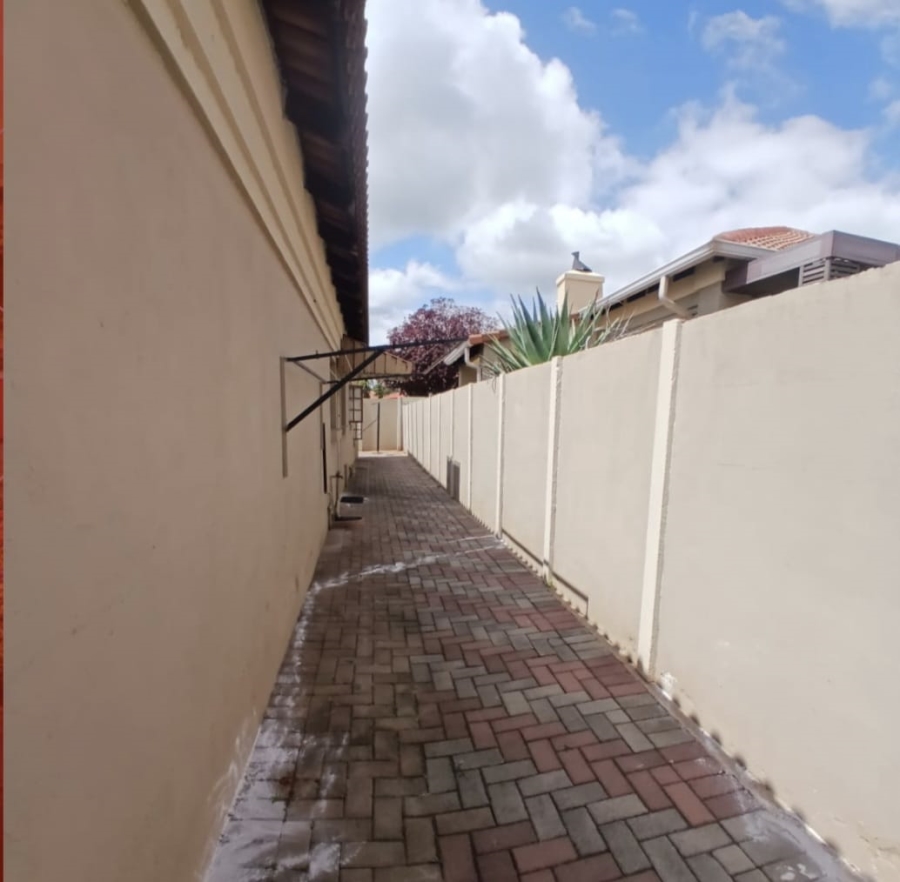 3 Bedroom Property for Sale in Heatherview Gauteng