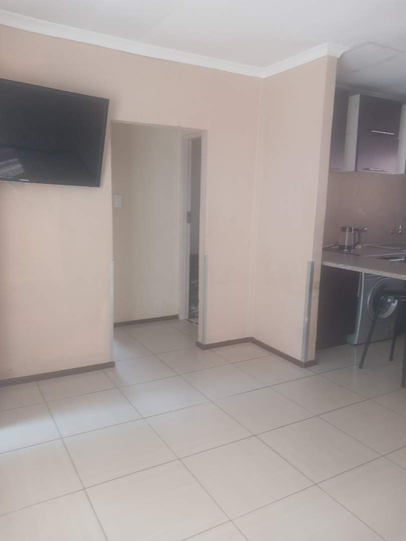 To Let 2 Bedroom Property for Rent in Akasia Gauteng