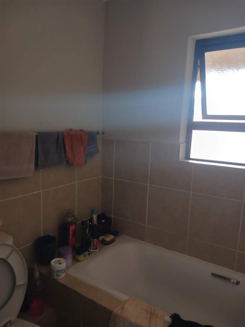 2 Bedroom Property for Sale in Chantelle Gauteng