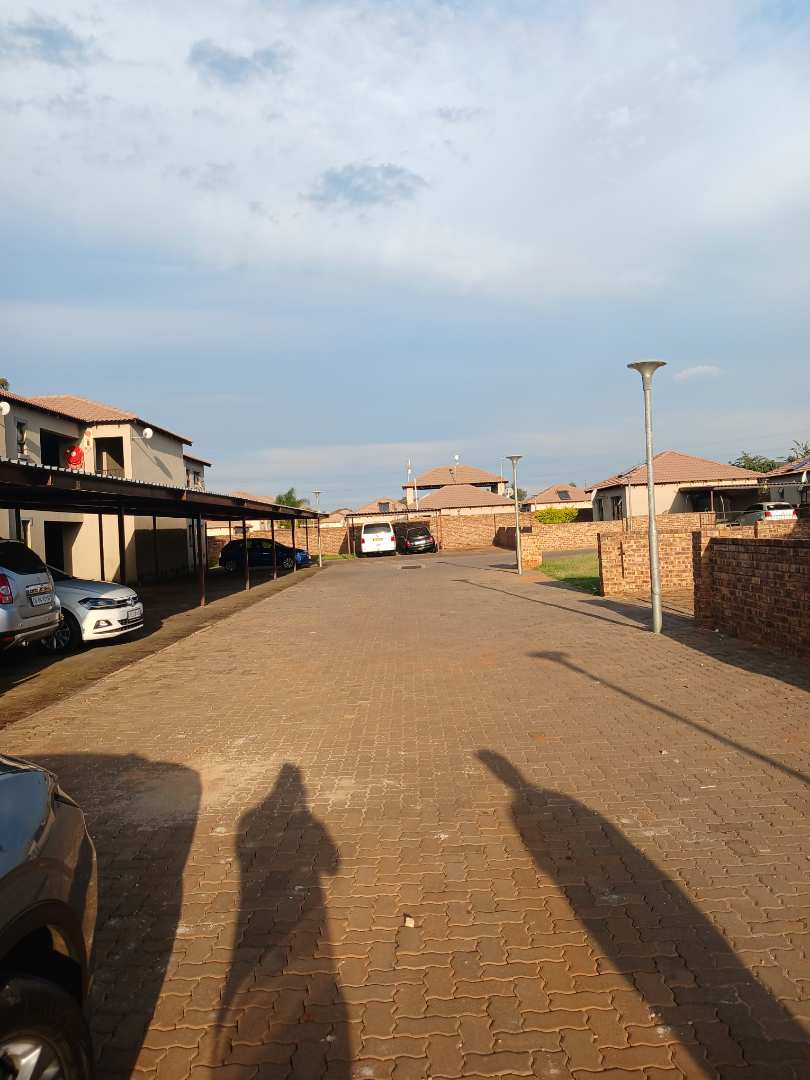 2 Bedroom Property for Sale in Chantelle Gauteng