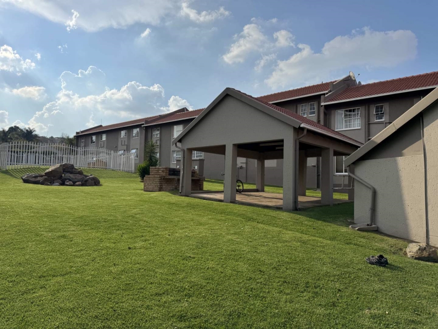 2 Bedroom Property for Sale in Meyersdal Gauteng
