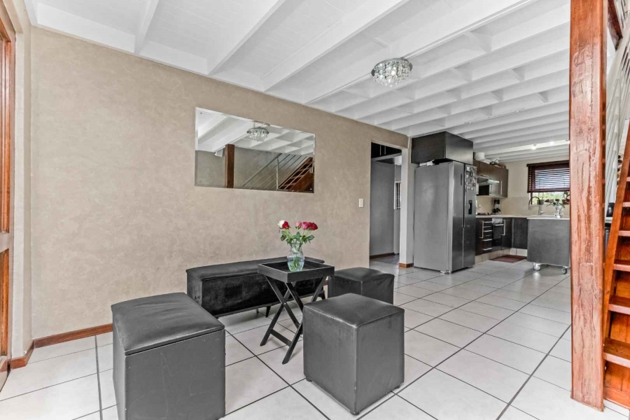 2 Bedroom Property for Sale in Broadacres Gauteng