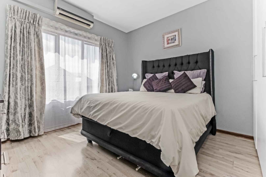 2 Bedroom Property for Sale in Broadacres Gauteng