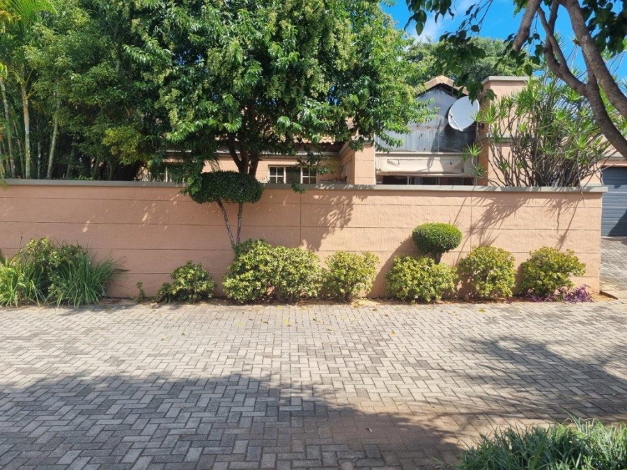 2 Bedroom Property for Sale in Faerie Glen Gauteng