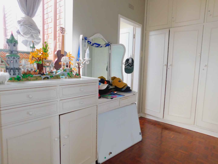 To Let 4 Bedroom Property for Rent in Illovo Gauteng