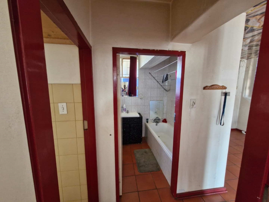 1 Bedroom Property for Sale in Weavind Park Gauteng