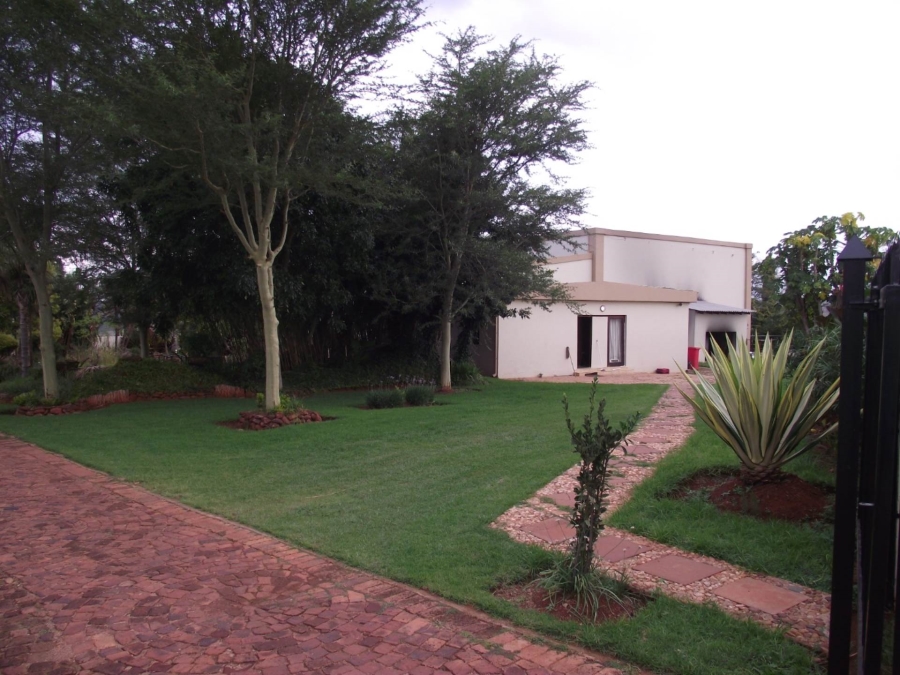 0 Bedroom Property for Sale in Zwavelpoort Gauteng