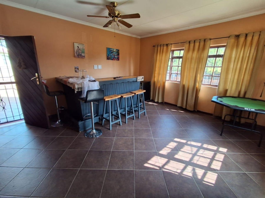 4 Bedroom Property for Sale in The Reeds Gauteng