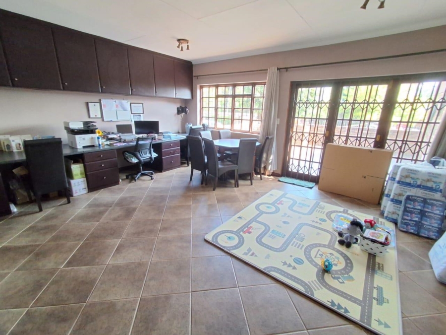 4 Bedroom Property for Sale in The Reeds Gauteng