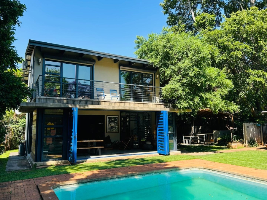 4 Bedroom Property for Sale in Baileys Muckleneuk Gauteng