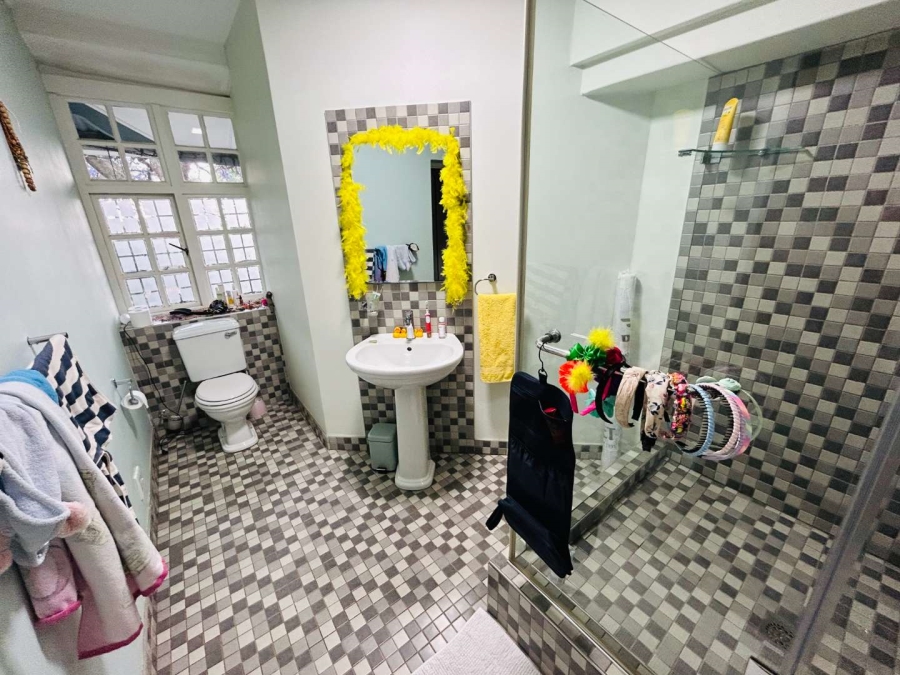 4 Bedroom Property for Sale in Baileys Muckleneuk Gauteng