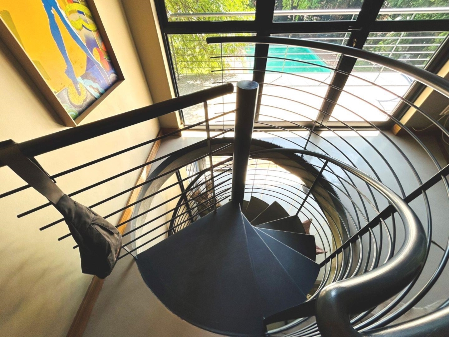 4 Bedroom Property for Sale in Baileys Muckleneuk Gauteng