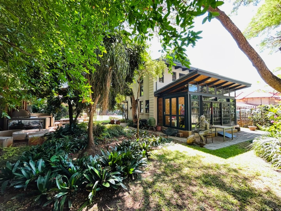 4 Bedroom Property for Sale in Baileys Muckleneuk Gauteng