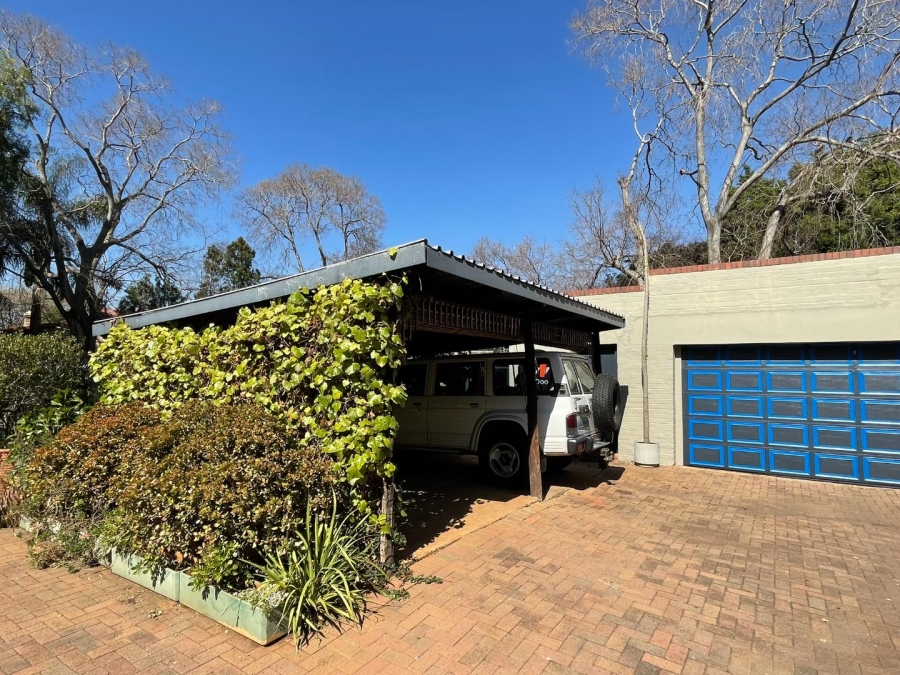 4 Bedroom Property for Sale in Baileys Muckleneuk Gauteng